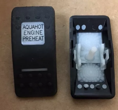 “Aquahot Engine Preheat” Switch Faceplate Contura II